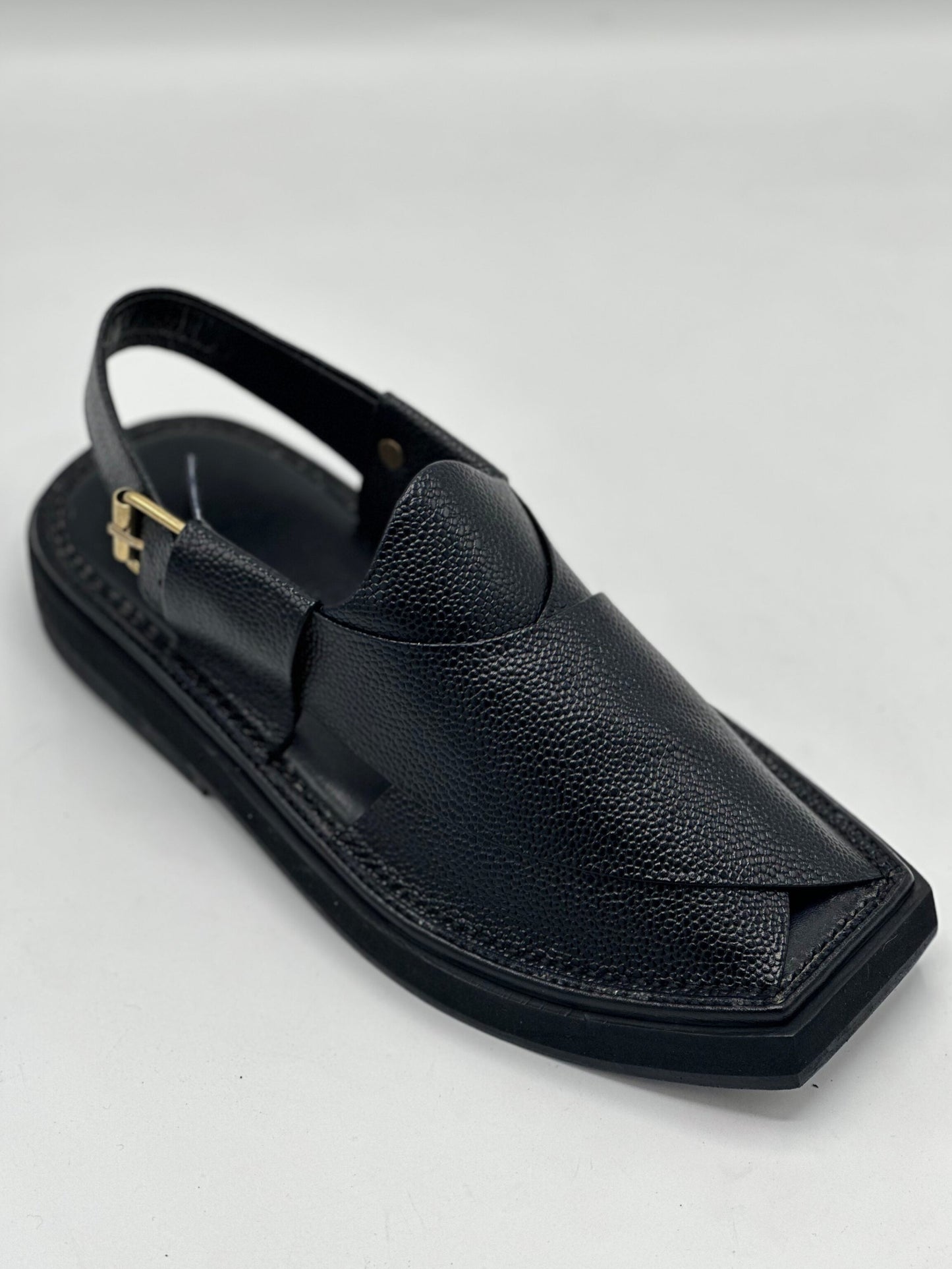 kaptan Chappal Black Dotted